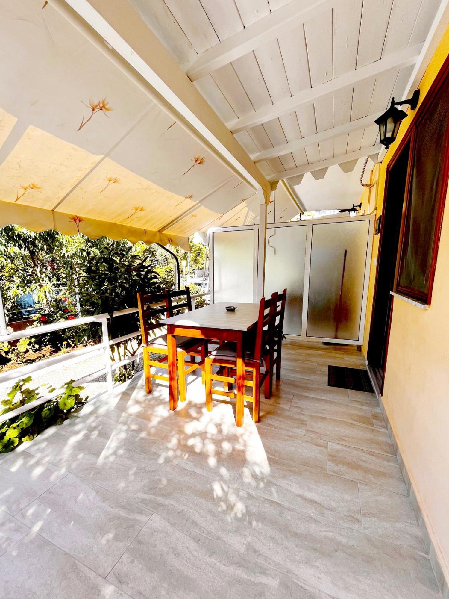 Garden Rooms Himara Kültér fotó