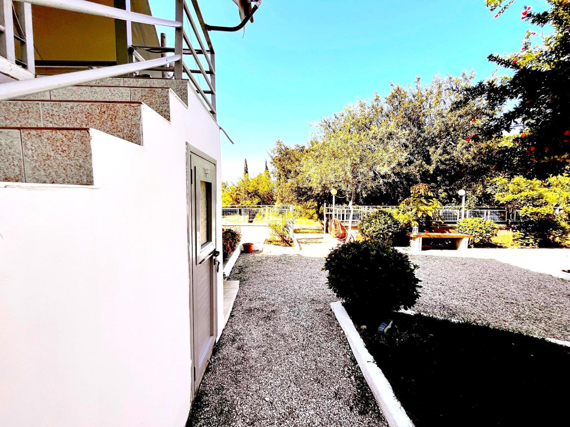 Garden Rooms Himara Kültér fotó