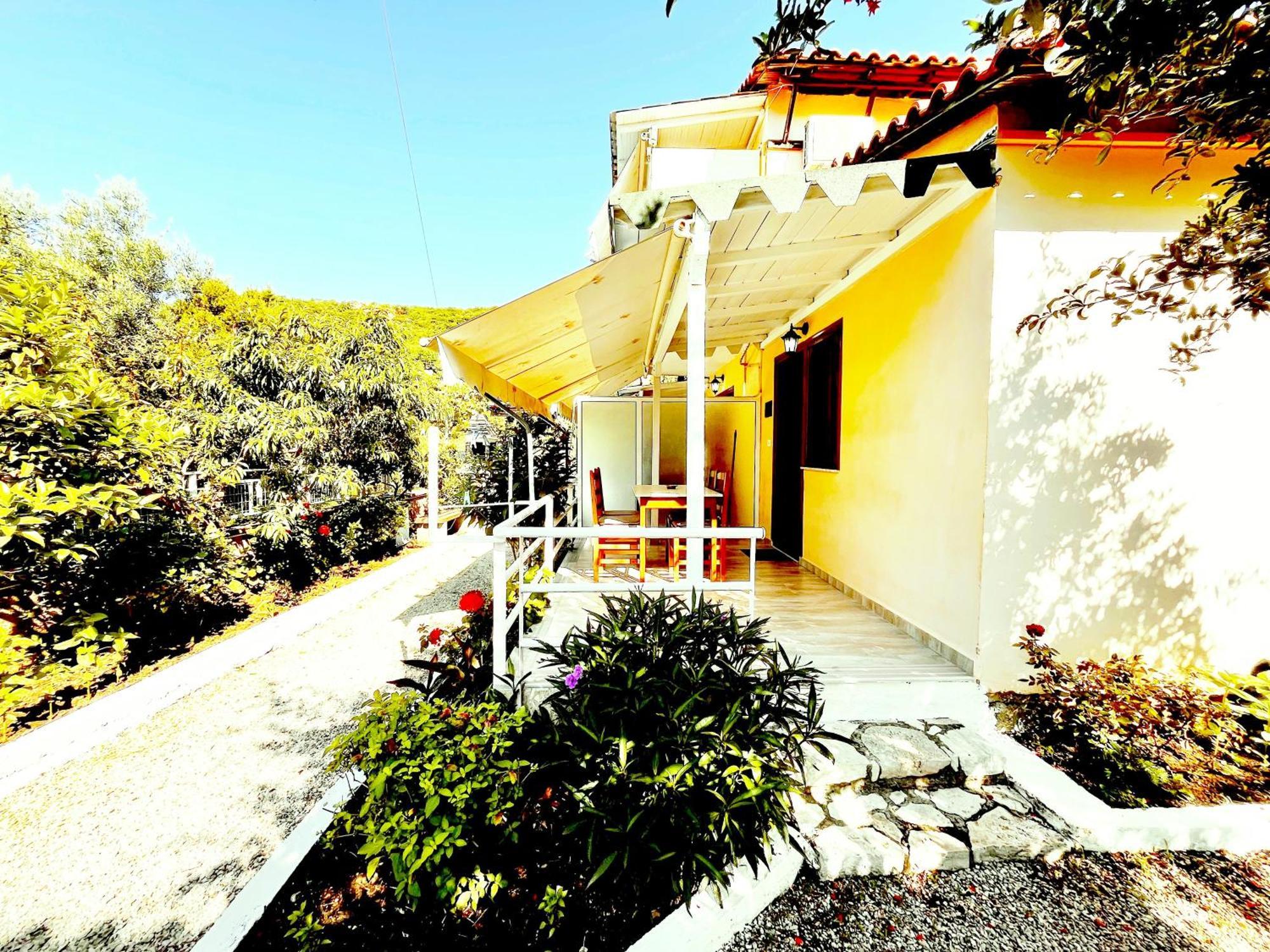 Garden Rooms Himara Kültér fotó
