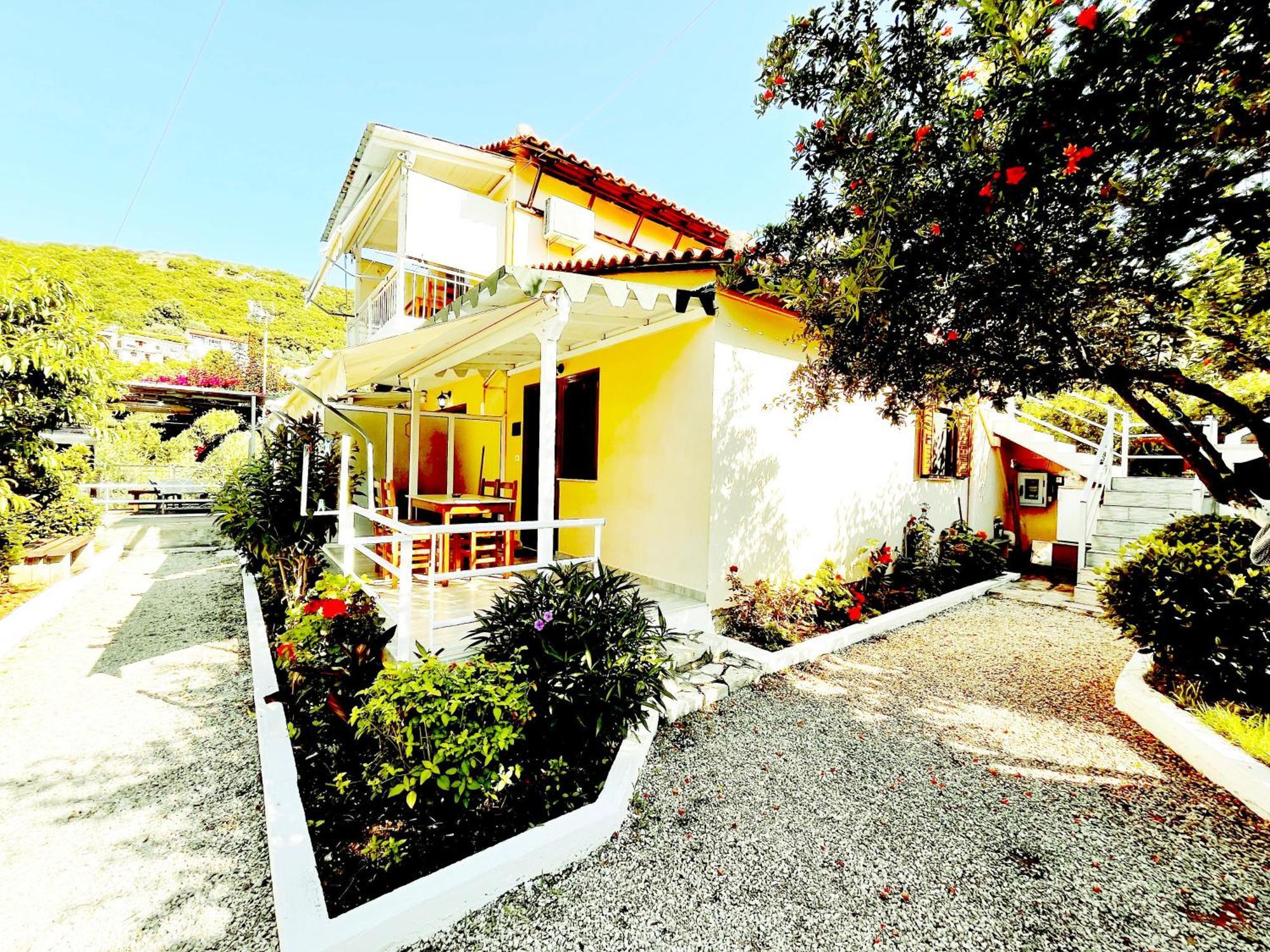 Garden Rooms Himara Kültér fotó