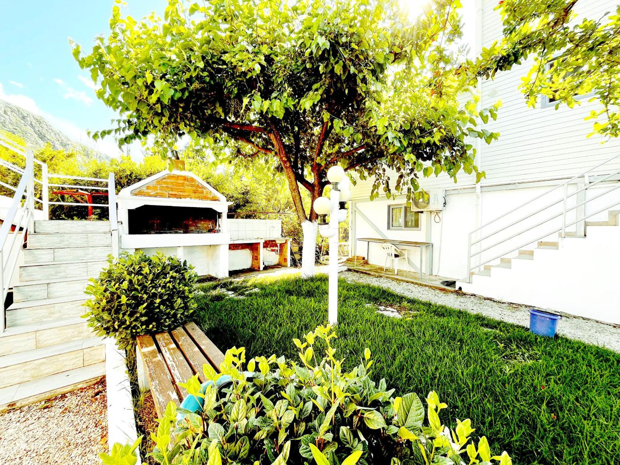 Garden Rooms Himara Kültér fotó