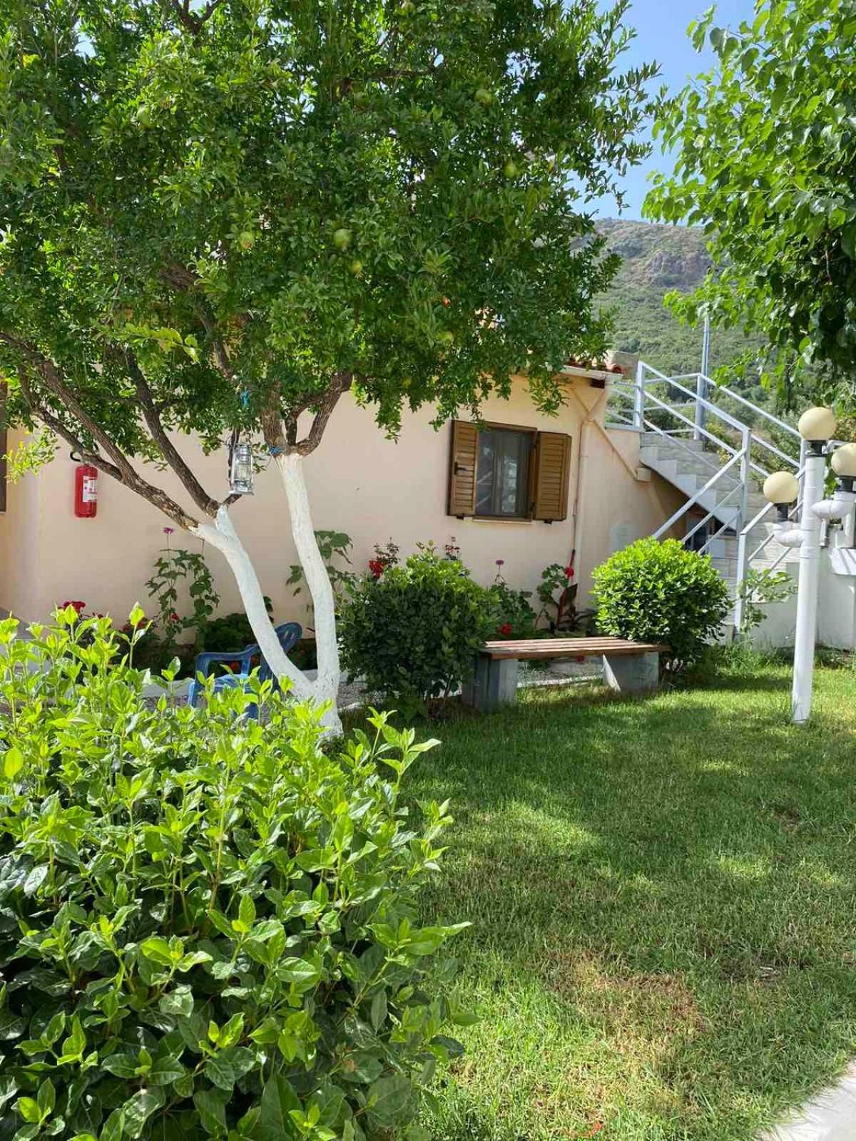 Garden Rooms Himara Kültér fotó