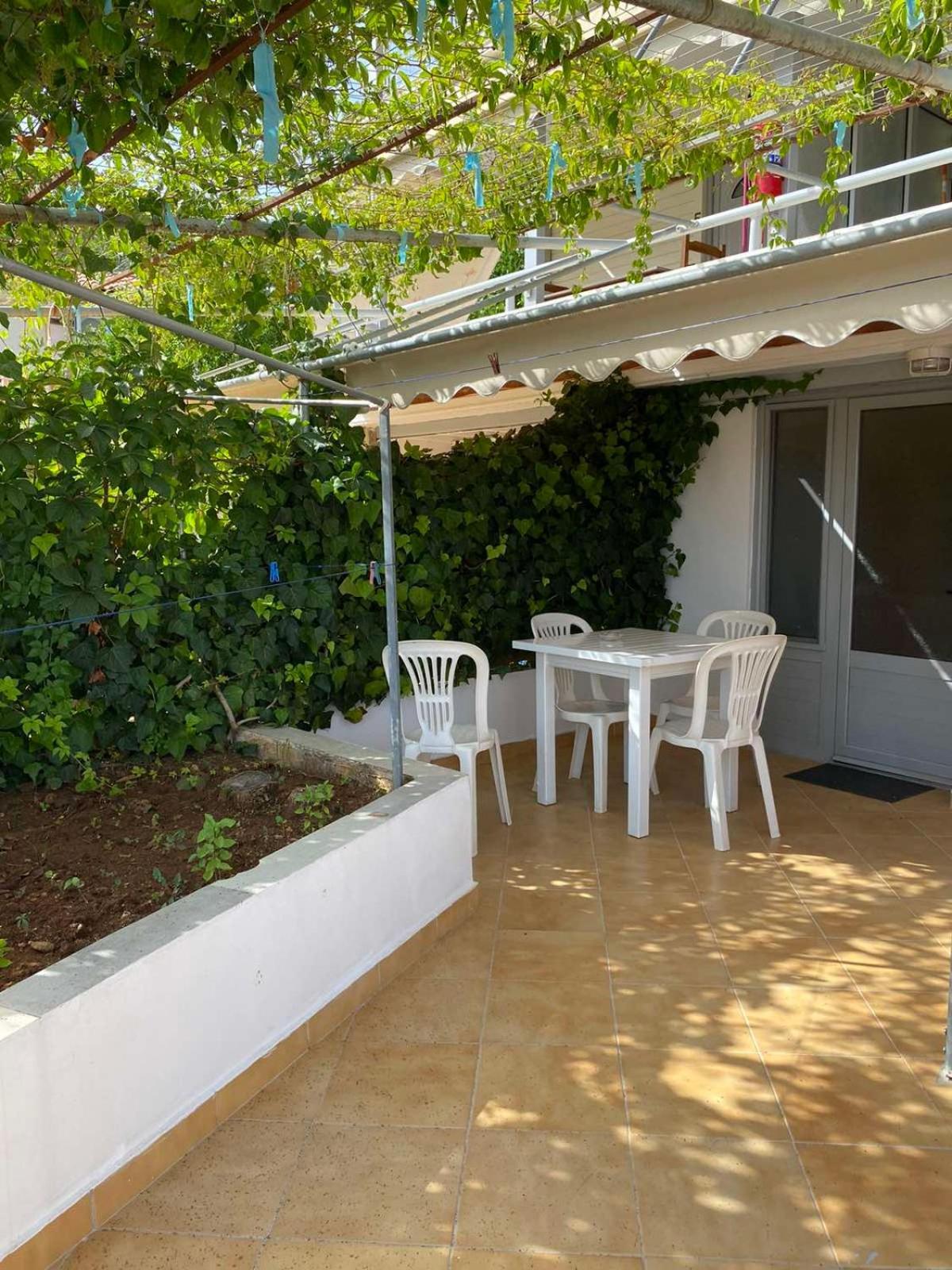 Garden Rooms Himara Kültér fotó